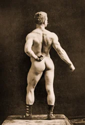 Eugen Sandow, i klassisk oldgræsk-romersk positur, ca. 1893